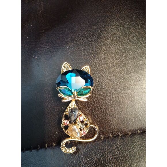 Cat Brooch Pin Large Blue Faceted Gemstone & Rhinestones - Picture 5 of 8
